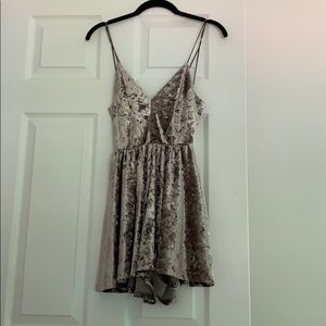 Crushed velvet romper